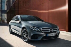 تأجير سيارة مرسيدس e200